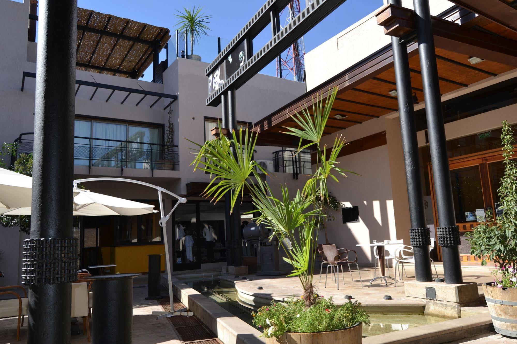 Plaza Paradiso Petit Hotel Chacras de Coria Exteriör bild